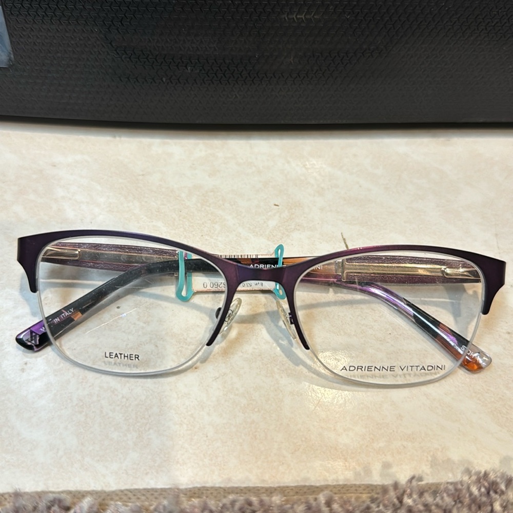 ADRIENNE VITTADINI FRAMES PURPLE💜